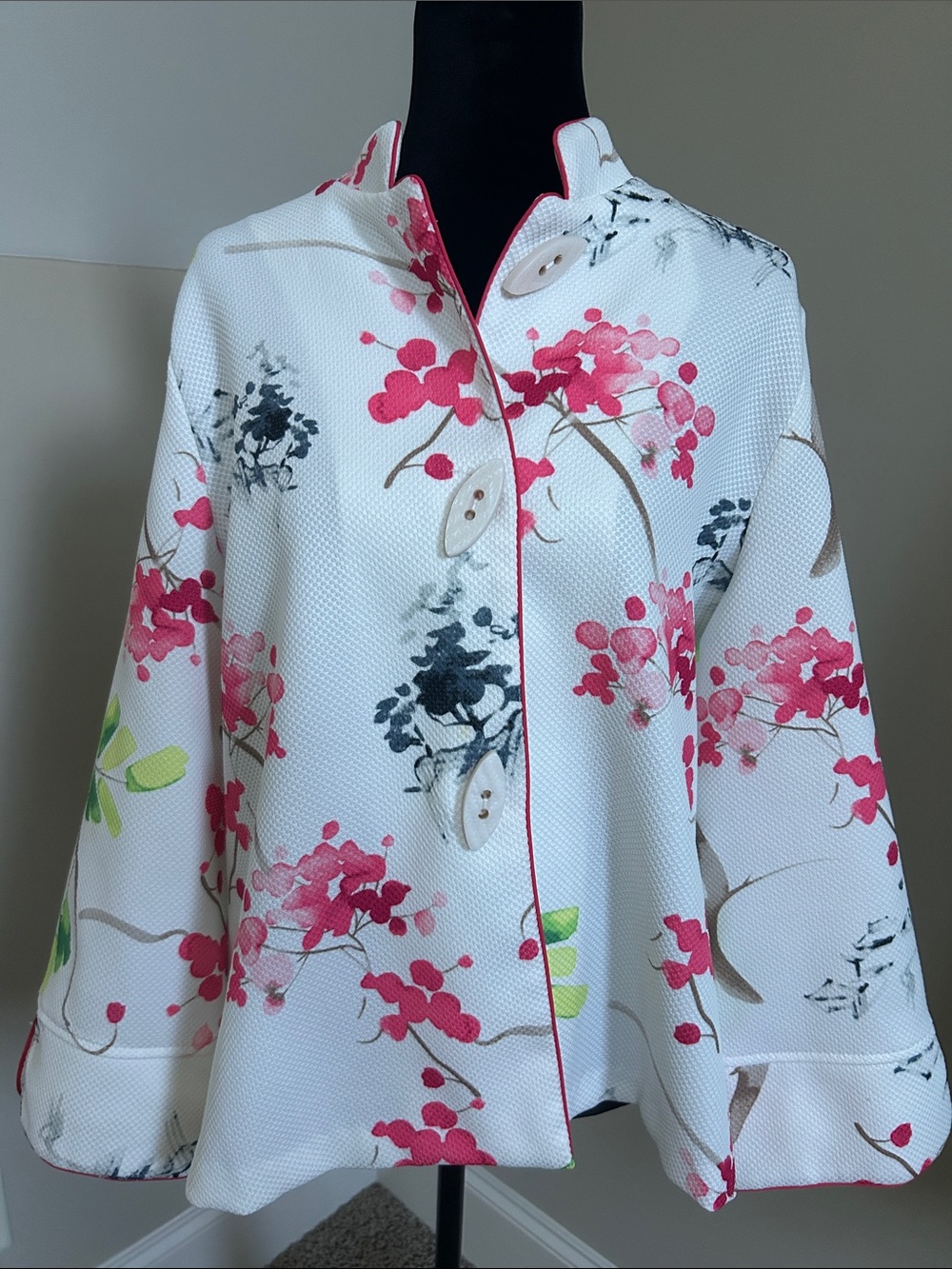 IC COLLECTION White Floral Button Jacket with Pink Accents